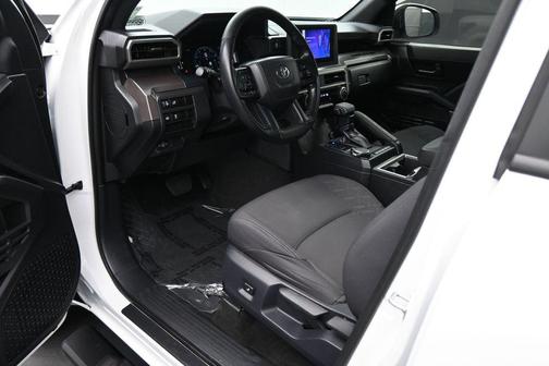 Ice Cap 2024 Toyota Tacoma SR5