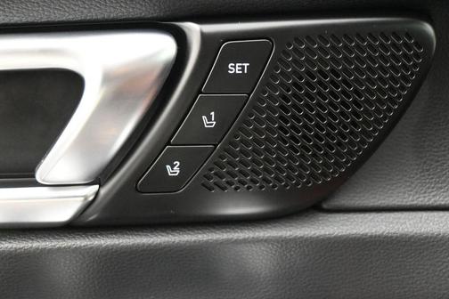 Ebony Black 2024 Kia Telluride SX