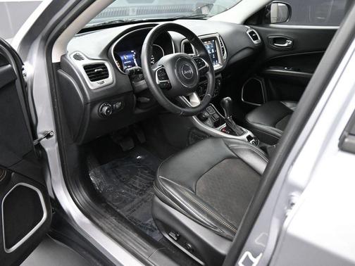 Billet Silver Metallic Clearcoat 2018 Jeep Compass Latitude