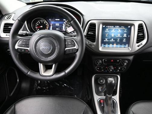 Billet Silver Metallic Clearcoat 2018 Jeep Compass Latitude