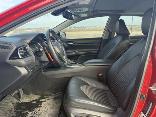 2020 Toyota Camry SE Nightshade