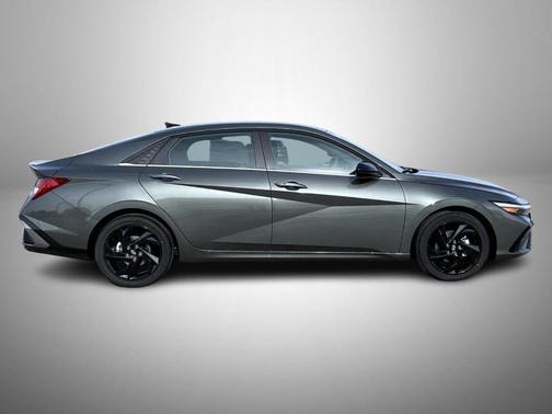 2026 Hyundai ELANTRA SEL