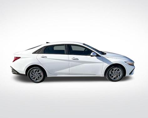 2025 Hyundai ELANTRA HEV Blue
