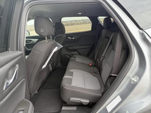 Sterling Gray Metallic 2025 Chevrolet Blazer LT