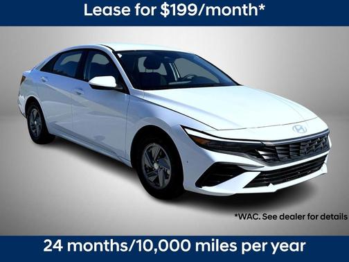 2025 Hyundai ELANTRA SE