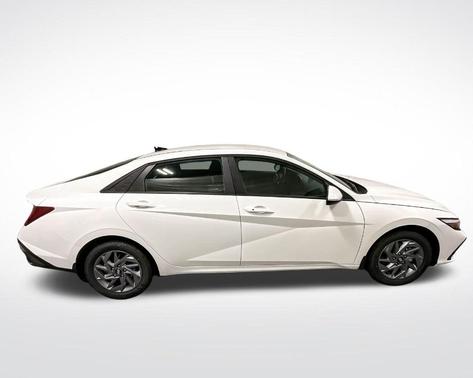 2025 Hyundai ELANTRA HEV Blue