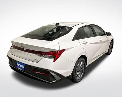 2025 Hyundai ELANTRA HEV Blue