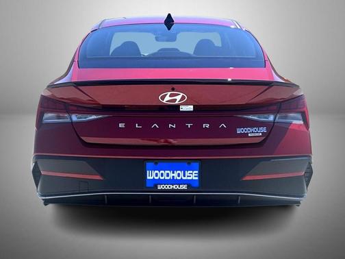 2025 Hyundai ELANTRA HEV SEL Sport