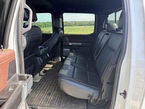 Avalanche 2023 Ford F-150 Lariat