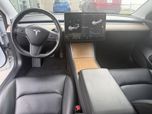 White 2018 Tesla Model 3 Performance