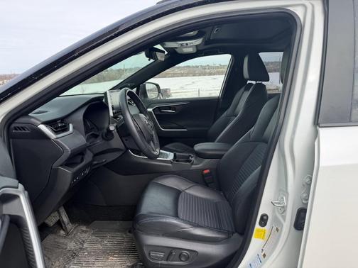 2020 Toyota RAV4 Hybrid XSE