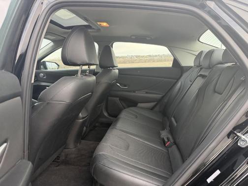 2021 Hyundai ELANTRA HEV Limited