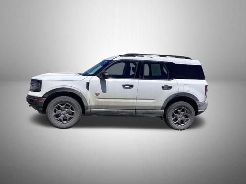 Oxford White 2023 Ford Bronco Sport Badlands