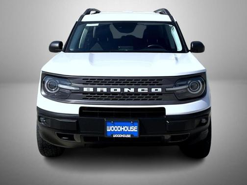 Oxford White 2023 Ford Bronco Sport Badlands