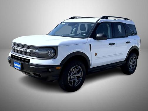 Oxford White 2023 Ford Bronco Sport Badlands