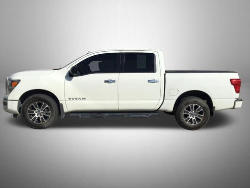 2021 Nissan Titan SV