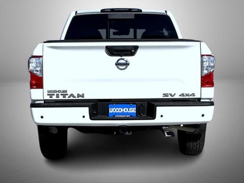 2021 Nissan Titan SV