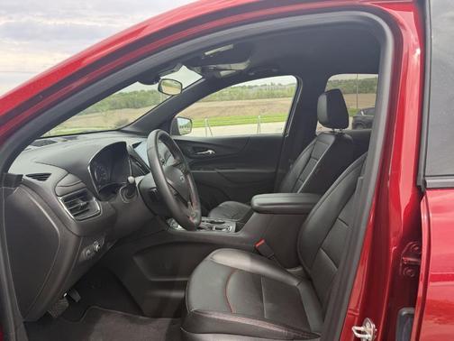 Radiant Red 2023 Chevrolet Equinox RS