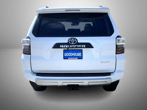 2024 Toyota 4Runner TRD Off Road