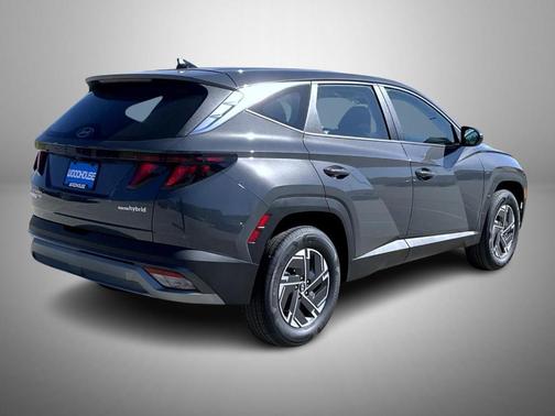 Gray 2026 Hyundai TUCSON Hybrid Blue SE