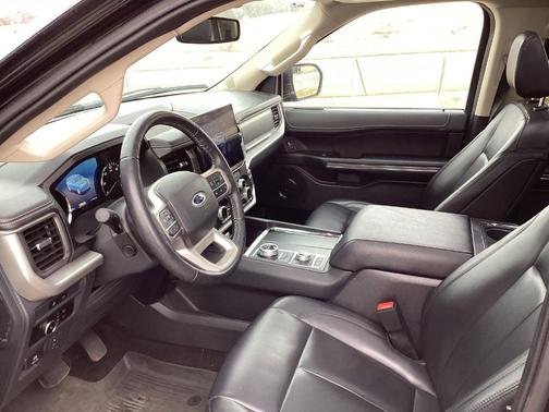 2023 Ford Expedition XLT