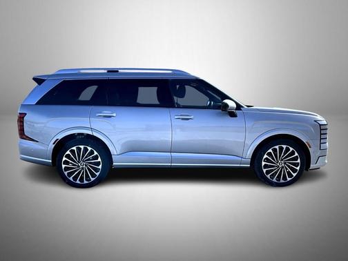 Silver Metallic 2026 Hyundai PALISADE Calligraphy