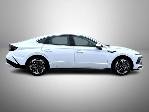 White 2026 Hyundai SONATA SEL Sport