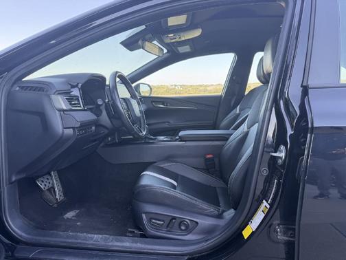 Midnight Black Metallic 2025 Toyota Camry SE