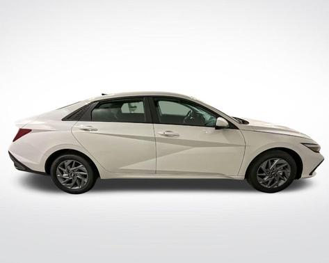 2025 Hyundai ELANTRA HEV Blue