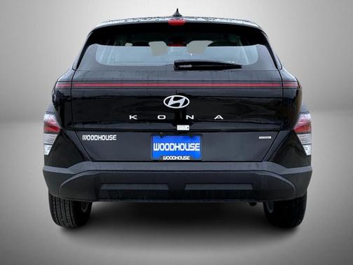 Abyss Black Pearl 2026 Hyundai KONA SE