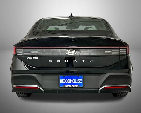 2025 Hyundai SONATA SE