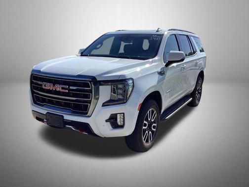 Summit White 2023 GMC Yukon AT4