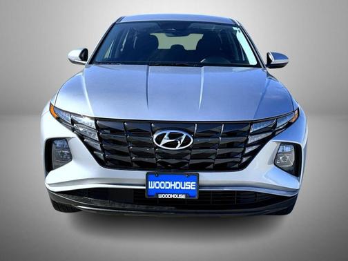 2023 Hyundai TUCSON SE