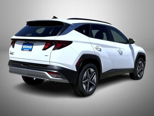 White Pearl 2026 Hyundai TUCSON SEL