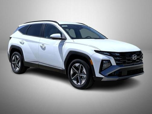 White Pearl 2026 Hyundai TUCSON SEL