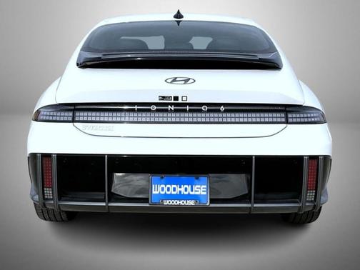 2025 Hyundai IONIQ 6 SEL