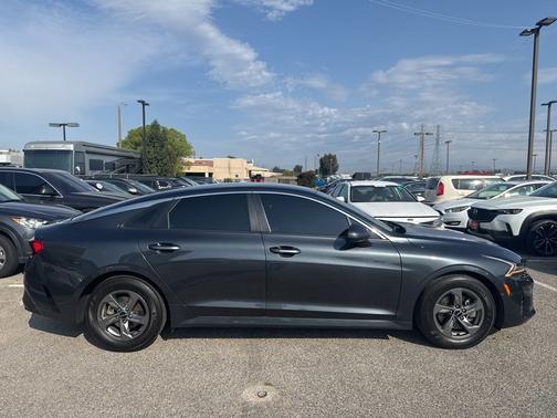 2022 Kia K5 LXS
