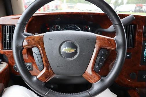 2022 Chevrolet Express 2500 RWD 2500 Regular Wheelbase WT