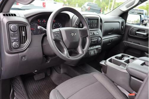 2022 Chevrolet Silverado 1500 Custom Trail Boss