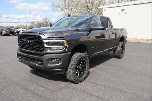 2022 RAM 2500 Big Horn Crew Cab 4x4 6'4' Box