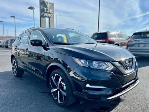 2022 Nissan Rogue Sport SL
