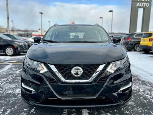 2022 Nissan Rogue Sport SL