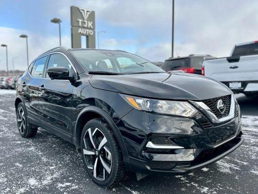 2022 Nissan Rogue Sport SL