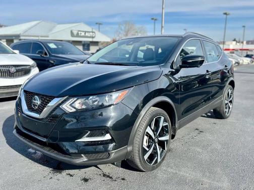 2022 Nissan Rogue Sport SL