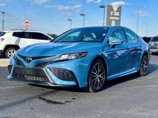 Blue 2023 Toyota Camry SE