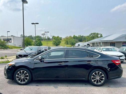 2016 Toyota Avalon XLE