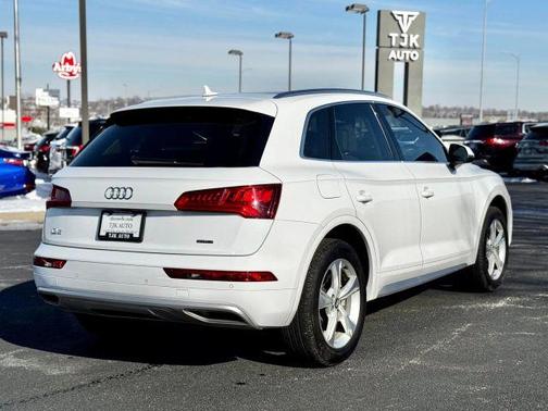 2020 Audi Q5 45 Premium