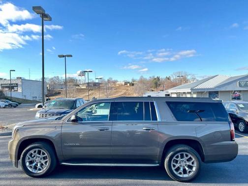 2016 GMC Yukon XL SLT
