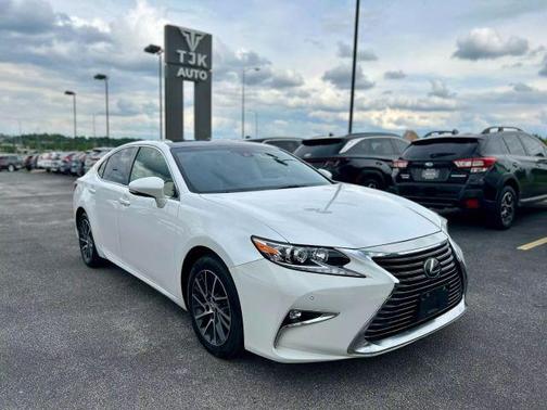 2016 Lexus ES 350 Base