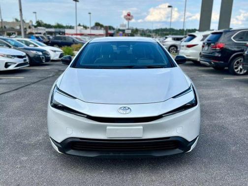 2024 Toyota Prius LE